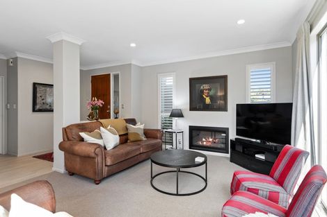 Photo of property in 20a Coolspring Way, Redwood, Christchurch, 8051