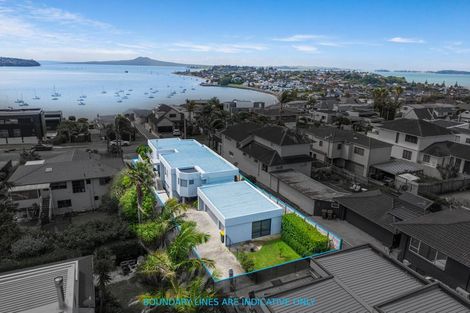 Photo of property in 1/34a Takutai Avenue, Bucklands Beach, Auckland, 2012