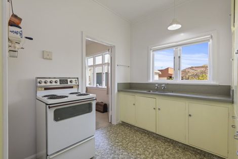 Photo of property in 8 Moana Street, Hokowhitu, Palmerston North, 4410