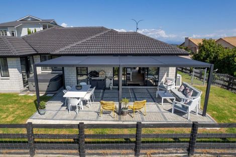 Photo of property in 1 Matariki View, Welcome Bay, Tauranga, 3112