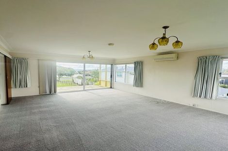 Photo of property in 17 Toroa Street, Torbay, Auckland, 0630