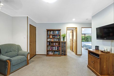 Photo of property in 24 Maygrove Drive, Orewa, 0931