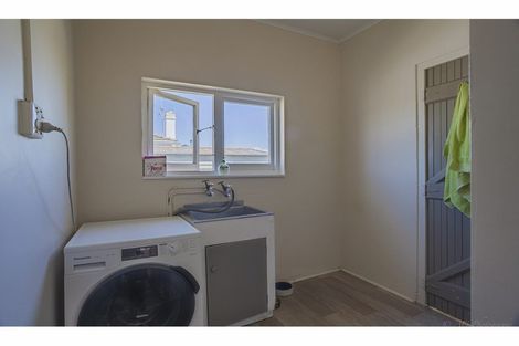 Photo of property in 15 Saint George Street, Watlington, Timaru, 7910