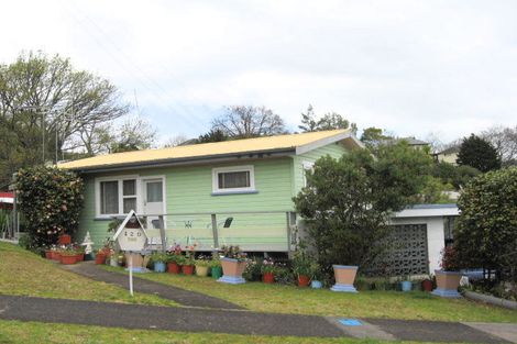 Photo of property in 120 Brunton Crescent, Thames, 3500