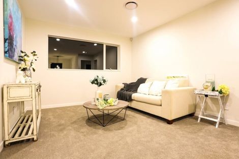 Photo of property in 10 Frontiere Lane, Silverdale, 0932