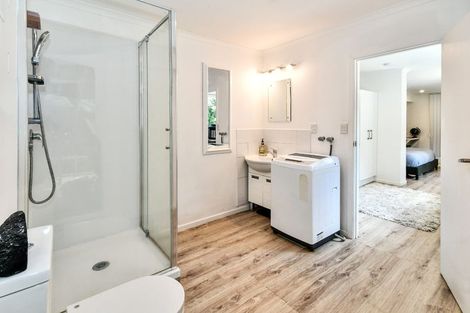 Photo of property in 1/40 Kingsclere Place, Goodwood Heights, Auckland, 2105