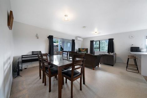 Photo of property in 2/191 Don Buck Road, Massey, Auckland, 0614