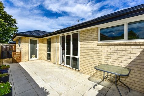 Photo of property in 1/220 Avonhead Road, Avonhead, Christchurch, 8042