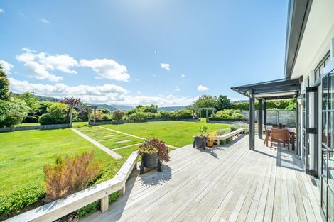 Photo of property in 30 Emerald Hill Drive, Birchville, Upper Hutt, 5018