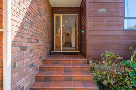 Photo of property in 36 Albatross Close, Whitby, Porirua, 5024