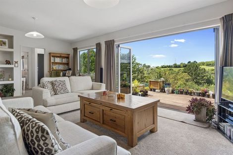 Photo of property in 57 Snowden Street, Ohauiti, Tauranga, 3112