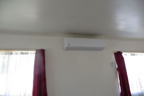 Photo of property in 7 Clayton Road, Manurewa, Auckland, 2102