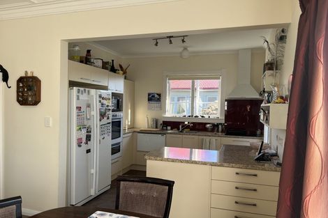 Photo of property in 75 Dixon Avenue, Hawera, 4610