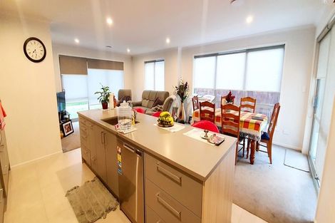 Photo of property in 22 Kapia Drive, Takanini, 2112