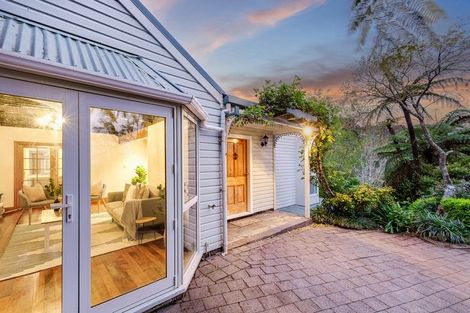 Photo of property in 102a Miromiro Road, Normandale, Lower Hutt, 5010