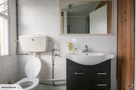 Photo of property in 3/320 Pakuranga Road, Pakuranga Heights, Auckland, 2010