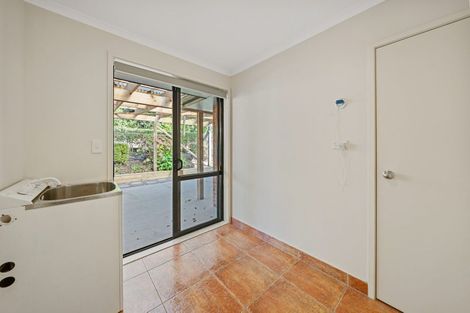 Photo of property in 58 Arrowsmith Road, Waitakere, Henderson, 0782