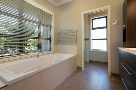 Photo of property in 4 Parklea Drive, Tamahere, Hamilton, 3283