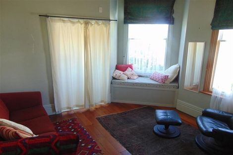 Photo of property in 21 May Avenue, Hospital Hill, Napier, 4110
