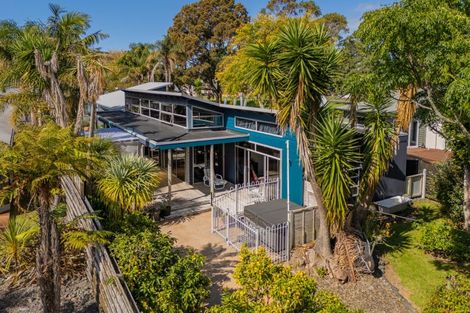 Photo of property in 13 Parkland Place, Whitianga, 3510