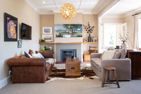 Photo of property in Rosewood, 39 Napier Terrace, Hospital Hill, Napier, 4110