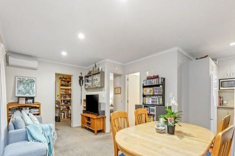 Photo of property in 18 Kittiwake Drive, Schnapper Rock, Auckland, 0632