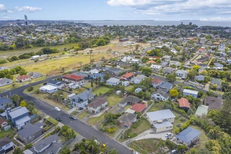 Photo of property in 3/6 Keys Street, Belmont, Auckland, 0622