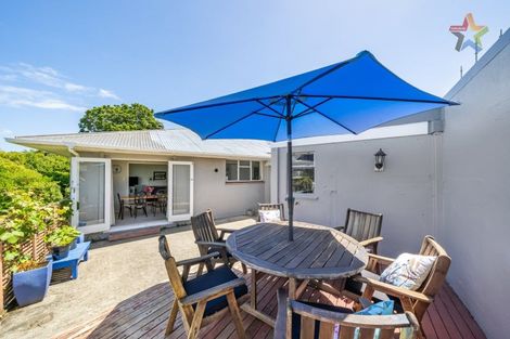 Photo of property in 101 Pomare Road, Tirohanga, Lower Hutt, 5010