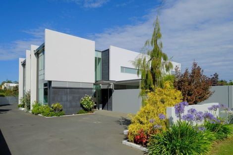 Photo of property in 3 Main Road, Fairfield, Dunedin, 9018