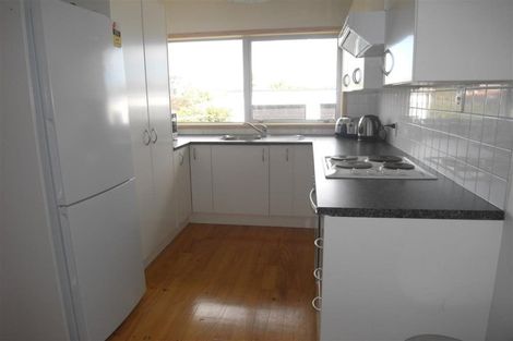 Photo of property in 2/5 Powell Street, Avondale, Auckland, 1026