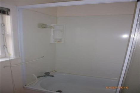 Photo of property in 5 Willis Avenue, Pukekohe, 2120