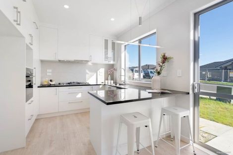 Photo of property in 11 Rainsford Road, Pukekohe, 2120