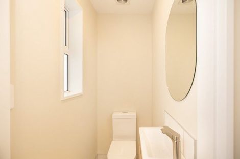 Photo of property in 3/50 Marine Parade, Mount Maunganui, 3116