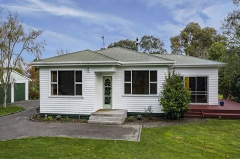 Photo of property in 25 Te Arakura Road, Feilding, 4775