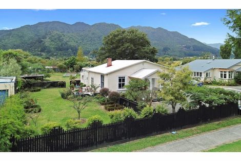Photo of property in 12 Stanley Avenue, Te Aroha, 3320