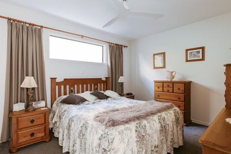 Photo of property in 29 Holcombrooke Lane, Welcome Bay, Tauranga, 3175