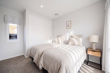 Photo of property in 63 Milford Road, Milford, Auckland, 0620