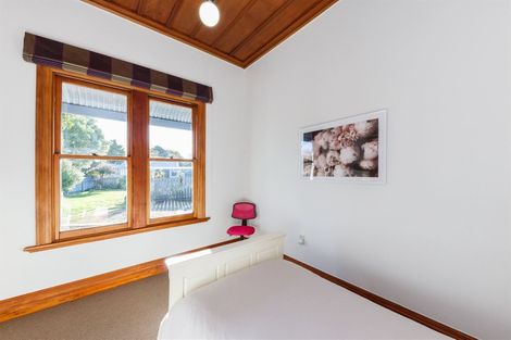 Photo of property in 73a Savage Crescent, West End, Palmerston North, 4412