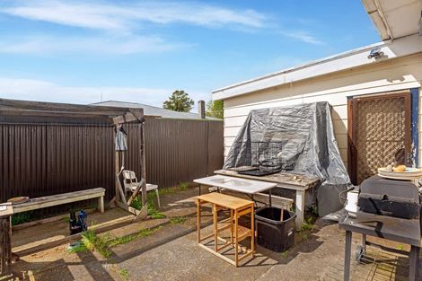 Photo of property in 35 Monkhouse Street, Tolaga Bay, 4077