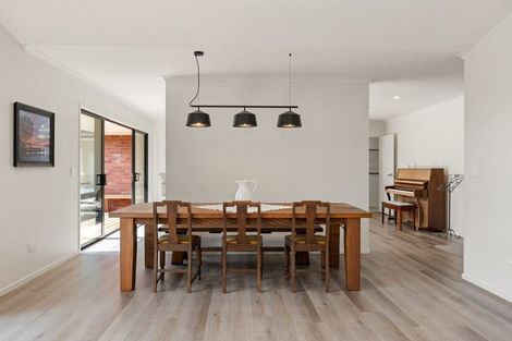 Photo of property in 22 Rose Leigh Drive, Cambridge, 3434