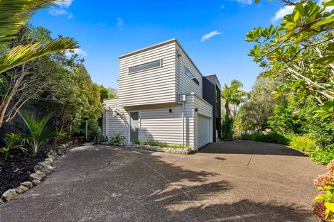 Photo of property in 15c Rodney Road, Northcote Point, Auckland, 0627