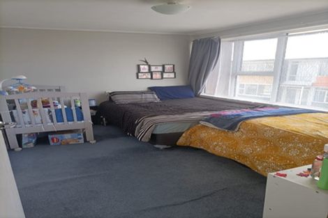 Photo of property in 6/55 Apu Crescent, Lyall Bay, Wellington, 6022