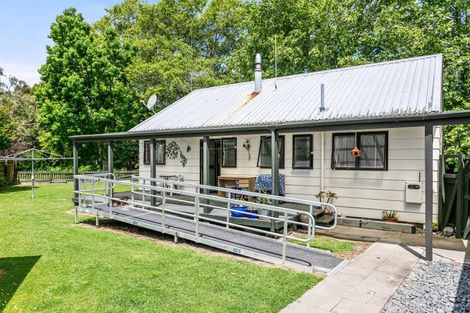Photo of property in 10 U'ren Place, Riverdale, Gisborne, 4010