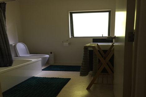 Photo of property in 135d Triangle Road, Massey, Auckland, 0614