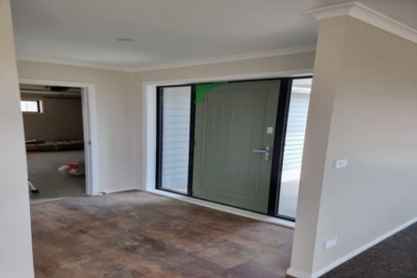 Photo of property in 74 Hokioi Drive, Kenepuru, Porirua, 5022