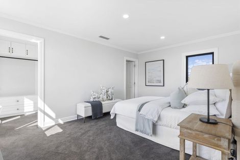 Photo of property in 10b Stratford Avenue, Milford, Auckland, 0620