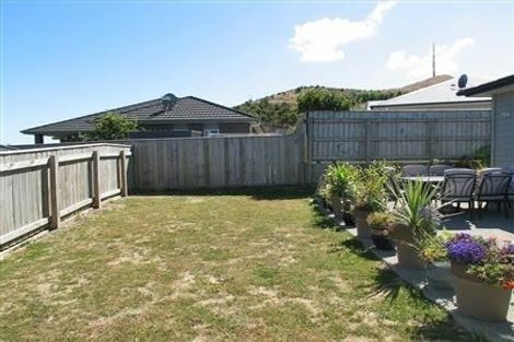 Photo of property in 4 Kaimai Place, Aotea, Porirua, 5024
