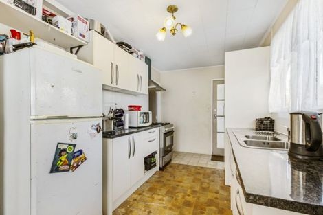 Photo of property in 43 Othello Drive, Clover Park, Auckland, 2023