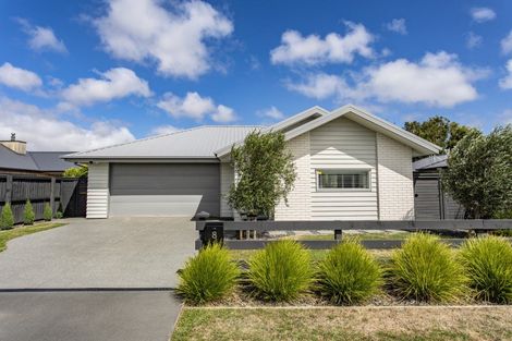 Photo of property in 8 Muirhill Street, Halswell, Christchurch, 8025