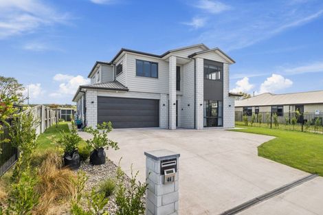 Photo of property in 44 Huka Heights Drive, Rangatira Park, Taupo, 3330